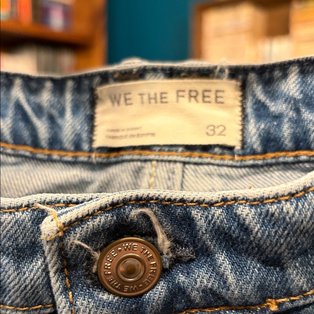 We the Free Relaxed Wide-Leg Jeans in Light Wash Blue - Picture 2 of 11